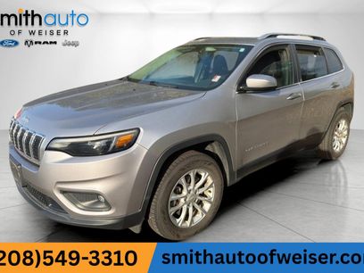Used 2019 Jeep Cherokee Latitude w/ Popular Appearance Group