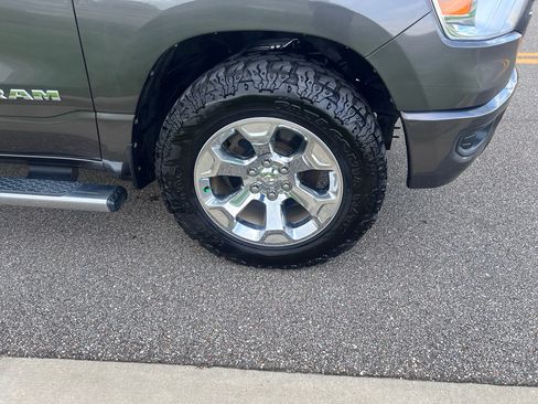 Used 2020 RAM 1500 Big Horn AWD/4WD image 12