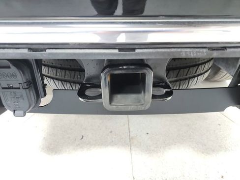 Used 2021 GMC Yukon XL Denali w/ Denali Premium Package image 50