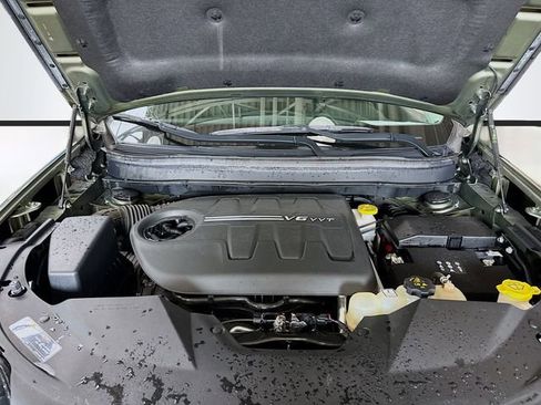 Used 2021 Jeep Cherokee Limited image 30