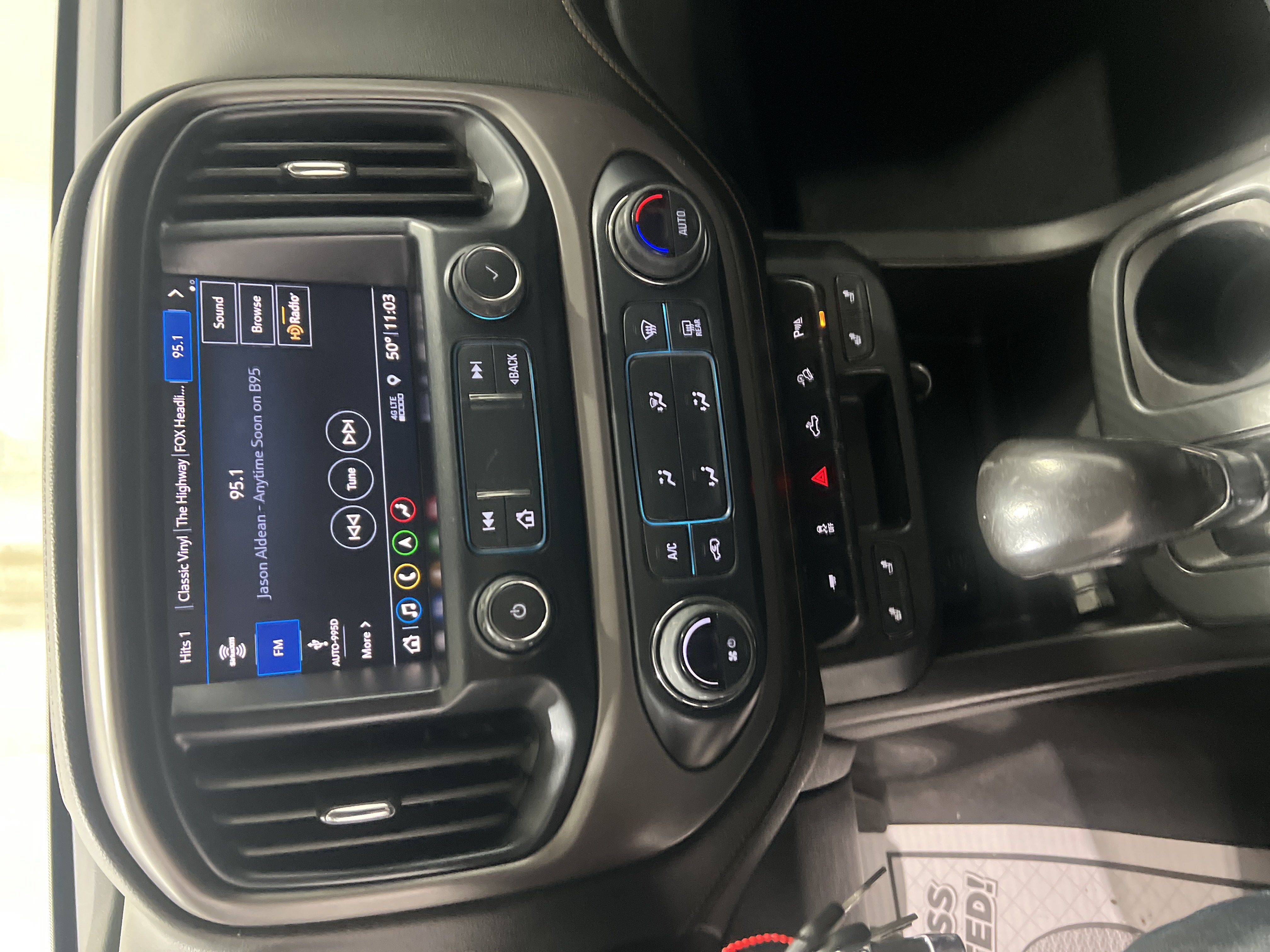 Used 2022 GMC Canyon AT4 AWD/4WD image 11
