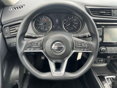 Used 2018 Nissan Rogue S image 15