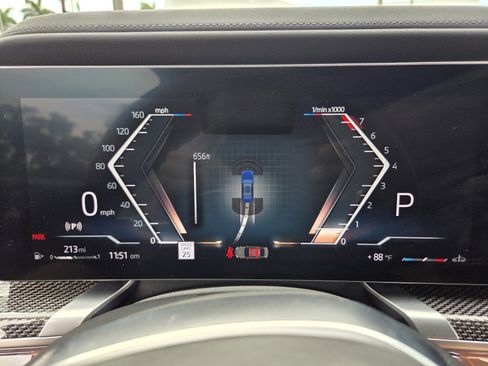 Certified 2023 BMW 740i RWD image 29