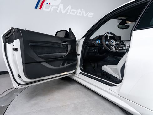 Used 2016 BMW M2 RWD image 17