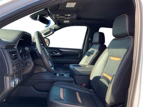 Used 2023 GMC Yukon XL AT4 w/ Technology Package image 25