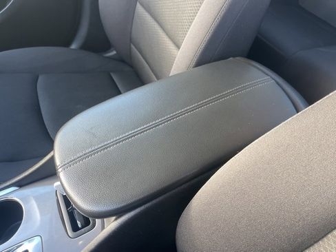 Used 2023 Chevrolet Malibu LT image 30