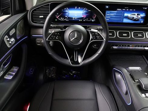 Certified 2026 Mercedes-Benz GLS 450 4MATIC image 16