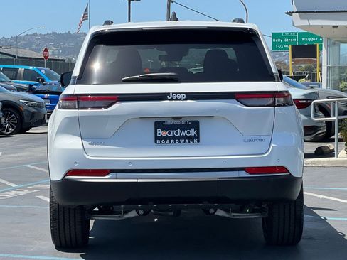 New 2026 Jeep Grand Cherokee Limited AWD/4WD image 5