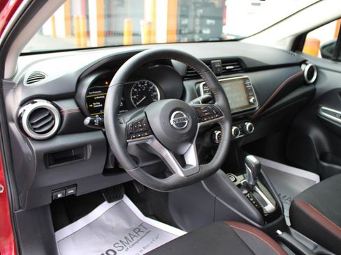 Used 2021 Nissan Versa SR FWD image 14