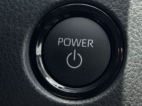 Used 2026 Toyota Camry SE FWD image 19