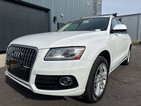 Used 2017 Audi Q5 2.0T Premium image 11