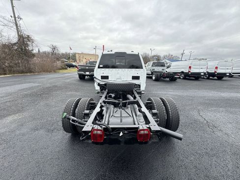Used 2025 Ford F550 4x4 Crew Cab Super Duty image 22