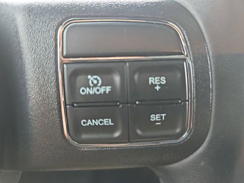 Used 2016 Jeep Wrangler Sahara w/ Connectivity Group image 16