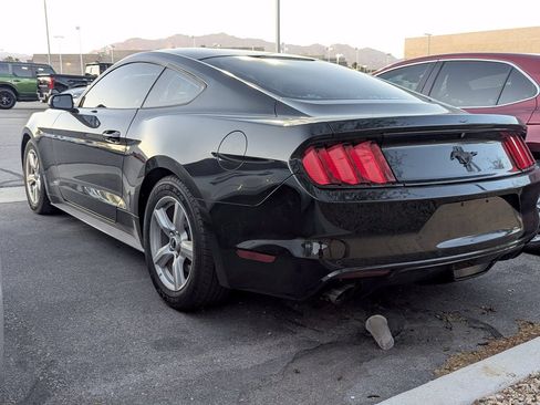 Used 2017 Ford Mustang Coupe RWD image 6
