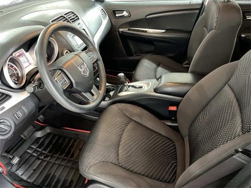 Used 2017 Dodge Journey SE image 23