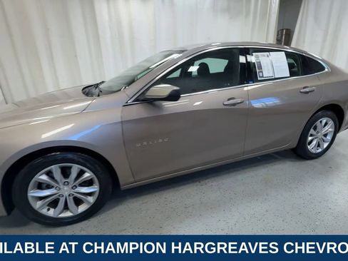 Used 2023 Chevrolet Malibu LT w/ Driver Confidence Package image 6