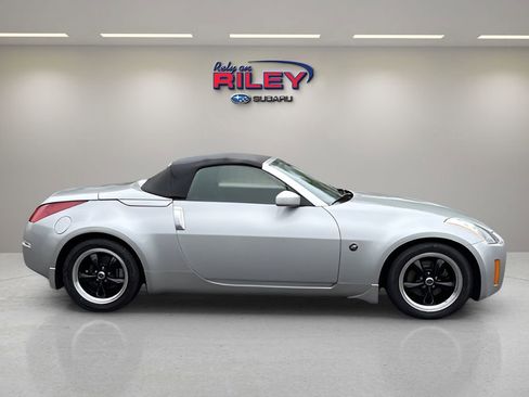 Used 2005 Nissan 350Z Enthusiast image 5