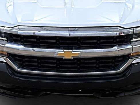 Used 2019 Chevrolet Silverado 1500 W/T image 16