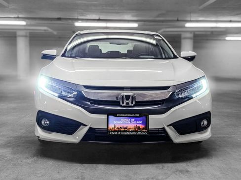 Used 2018 Honda Civic Touring image 11