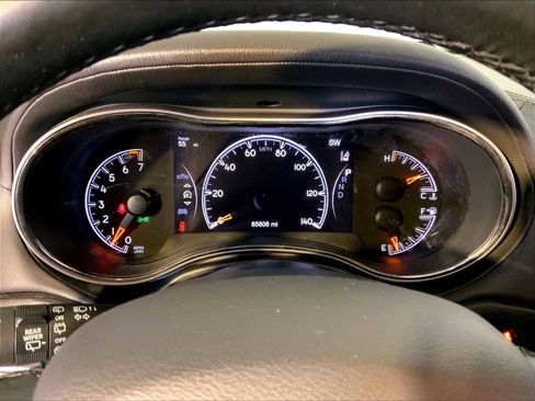 Used 2021 Jeep Grand Cherokee High Altitude AWD/4WD image 29