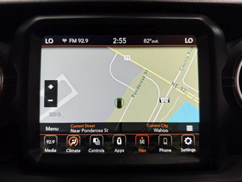 Used 2022 Jeep Wrangler Unlimited Sahara AWD/4WD image 13