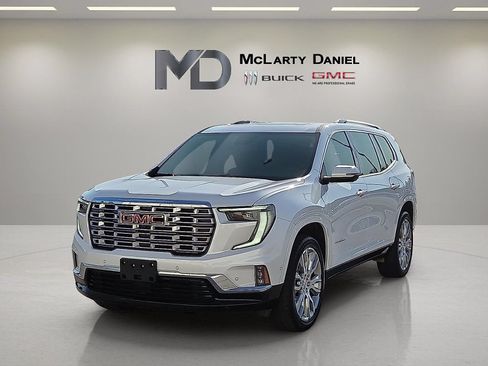 Used 2024 GMC Acadia Denali w/ Super Cruise Package AWD/4WD image 3