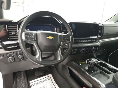 Certified 2024 Chevrolet Silverado 1500 LTZ w/ Technology Package image 11