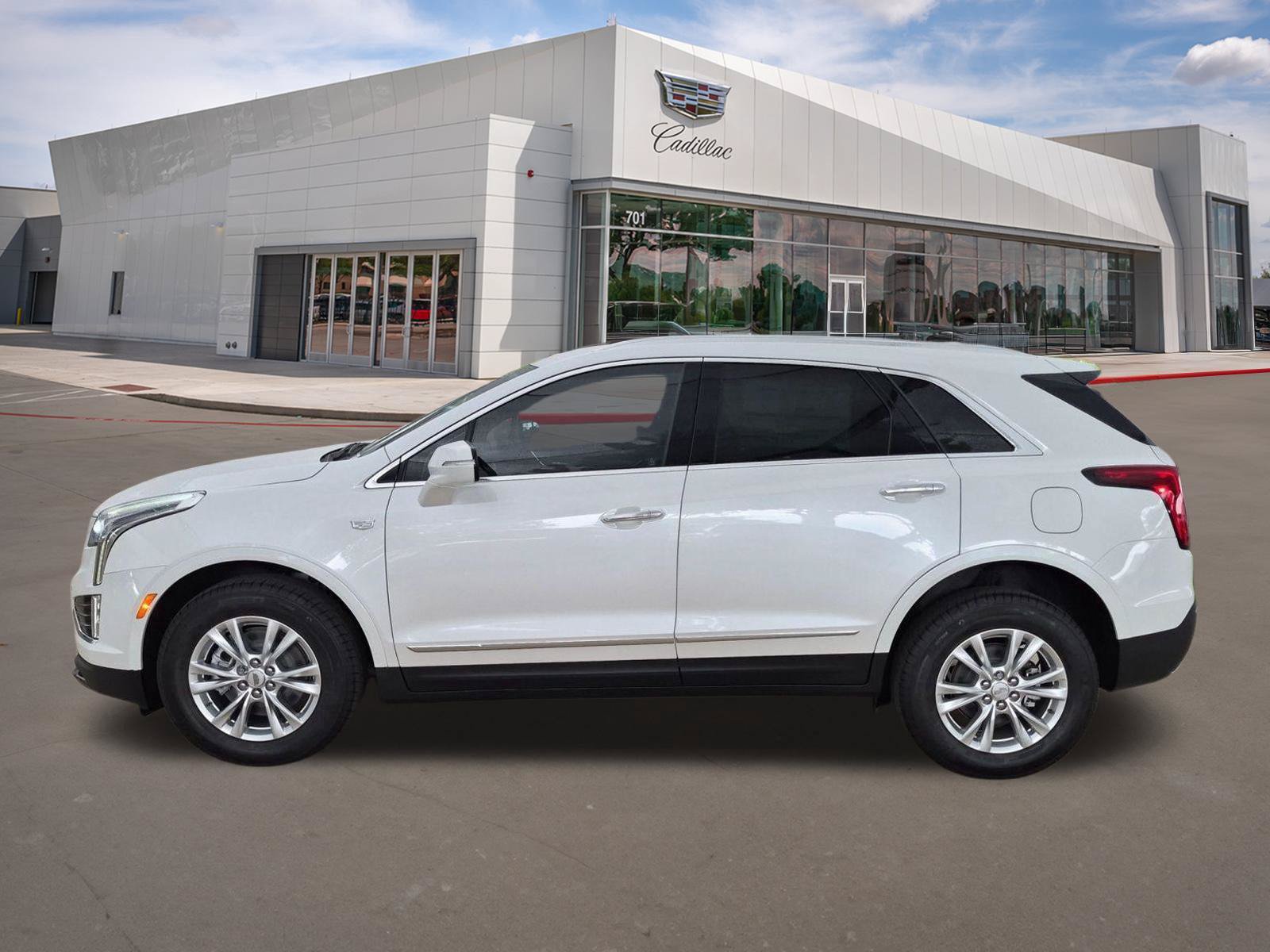 New 2026 Cadillac XT5 Luxury w/ LPO, Floor Liner Package AWD/4WD image 3
