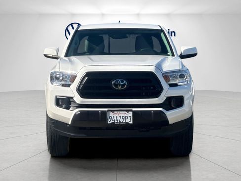 Used 2022 Toyota Tacoma SR image 8
