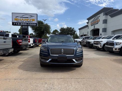 Used 2019 Lincoln Nautilus Reserve FWD image 42