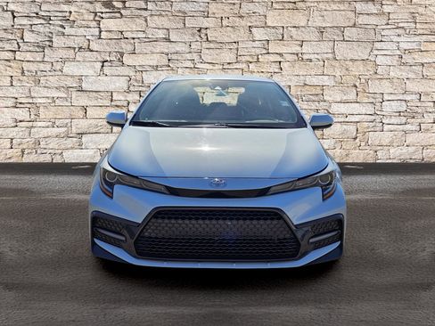 Used 2022 Toyota Corolla SE image 2