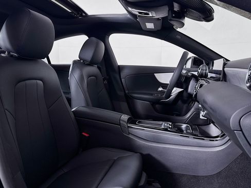 New 2026 Mercedes-Benz CLA 250 CLA 250 image 6