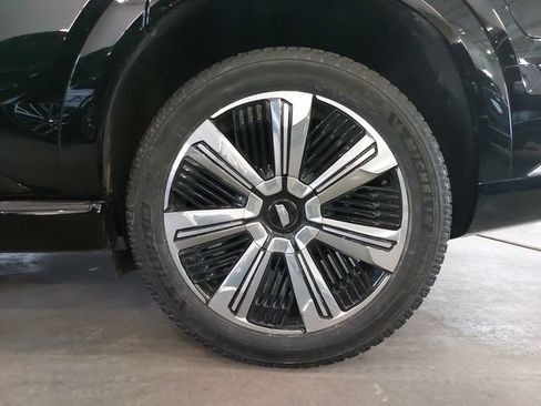 Used 2025 Cadillac Escalade IQ Luxury 1 w/ Smart Trailering package AWD/4WD image 33