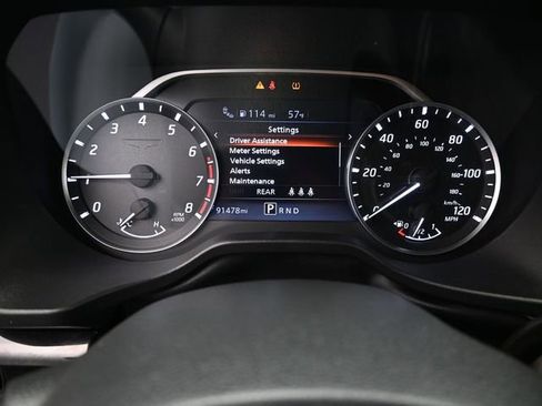 Used 2022 Nissan Titan SV RWD image 3
