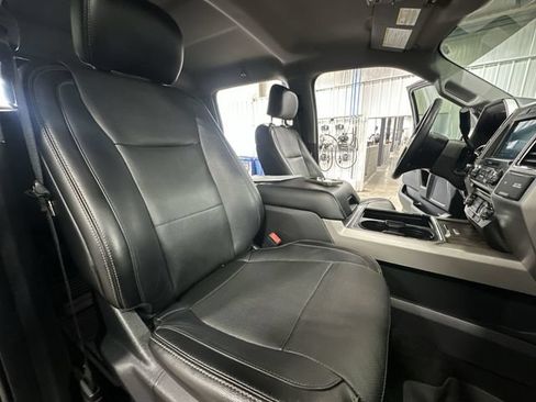 Certified 2018 Ford F250 Lariat w/ Lariat Ultimate Package AWD/4WD image 32