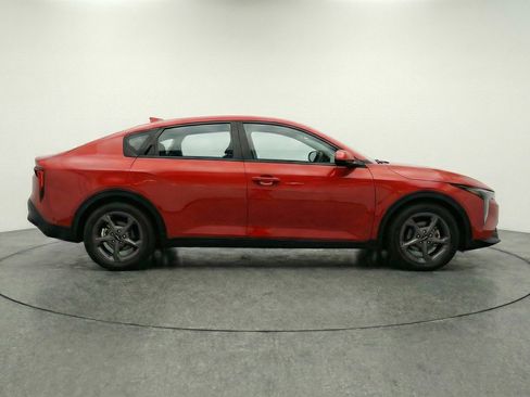 Used 2025 Kia K4 FWD image 11