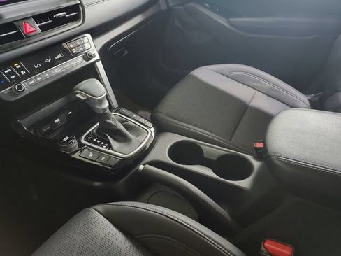 Certified 2025 Kia Seltos EX AWD/4WD image 10