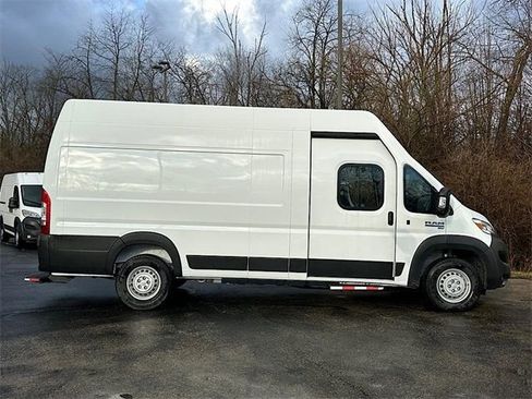 New 2024 RAM ProMaster 3500 w/ Delivery Van Package image 8