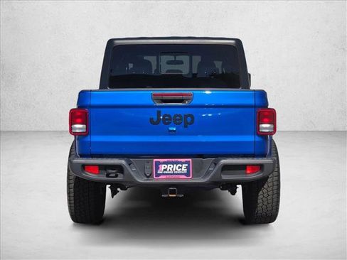 Used 2022 Jeep Gladiator Sport image 7
