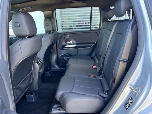 New 2026 Mercedes-Benz GLB 250 image 18