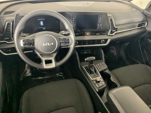 Used 2024 Kia Sportage LX AWD/4WD image 17
