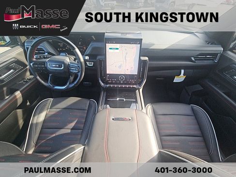 Used 2025 GMC Yukon AT4 Ultimate AWD/4WD image 18