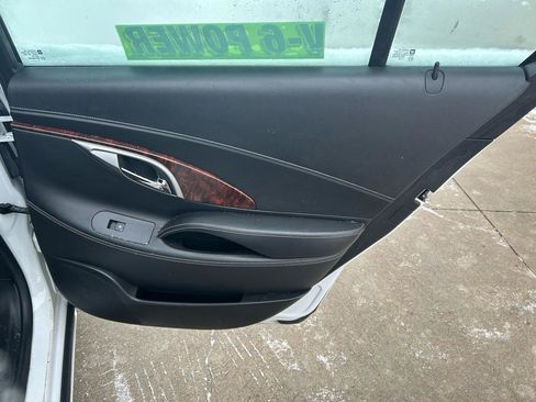 Used 2011 Buick LaCrosse CXL image 15