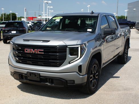 Used 2024 GMC Sierra 1500 Pro w/ Graphite Edition AWD/4WD image 2
