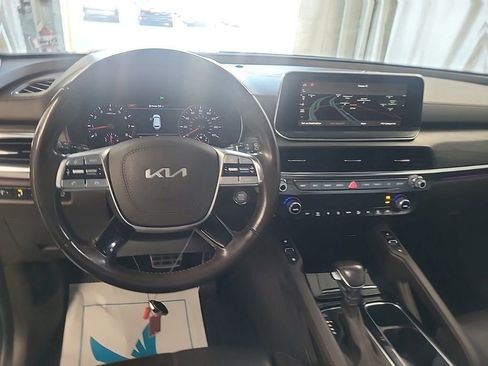 Used 2022 Kia Telluride SX w/ Towing Package FWD image 10