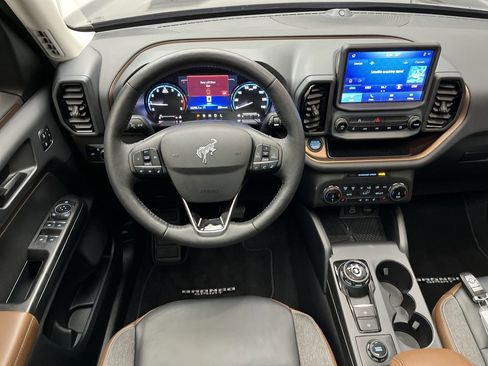 Used 2023 Ford Bronco Sport Outer Banks w/ Tech Package image 15