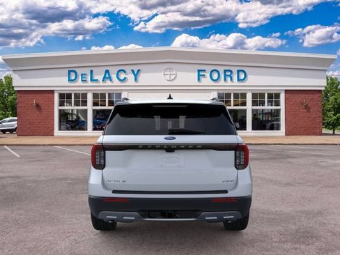 New 2026 Ford Explorer Active w/ Active Comfort Package AWD/4WD image 6