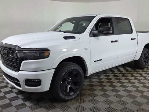 New 2026 RAM 1500 4x4 Crew Cab image 3