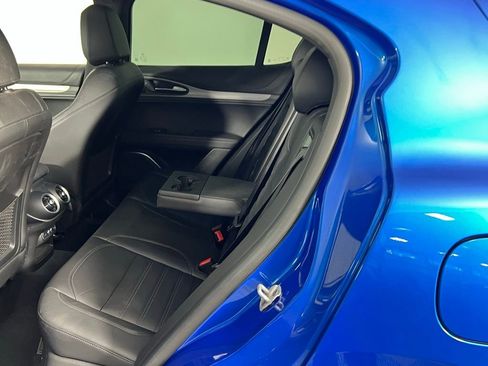 Used 2023 Alfa Romeo Stelvio Veloce image 33