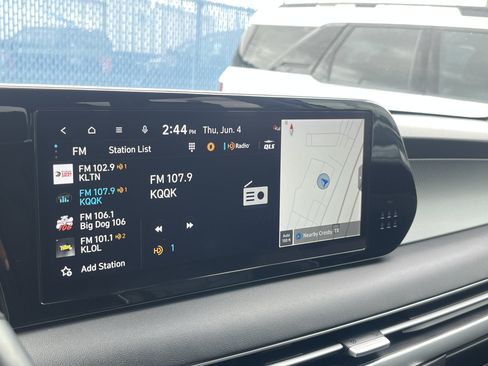 Used 2023 Hyundai Palisade SEL FWD image 28